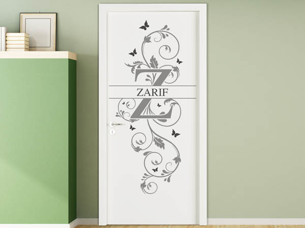 Wandtattoo Namensschild Zarif auf einer Tür