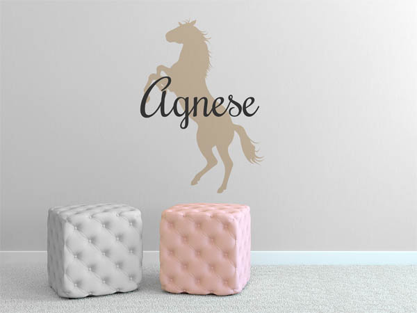 Wandtattoo Agnese mit Pferd