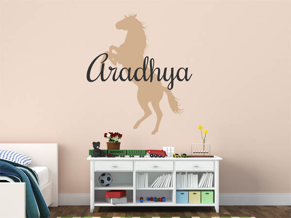 Wandtattoo Aradhya mit Pferd