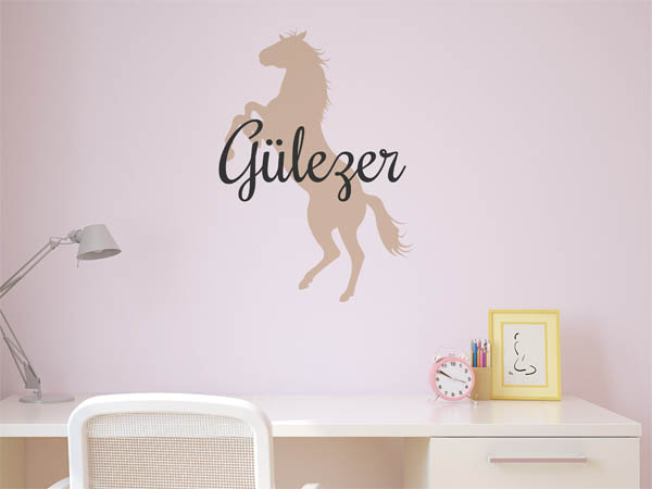 Wandtattoo Gülezer mit Pferd