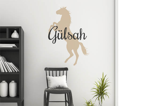 Wandtattoo Gülsah mit Pferd