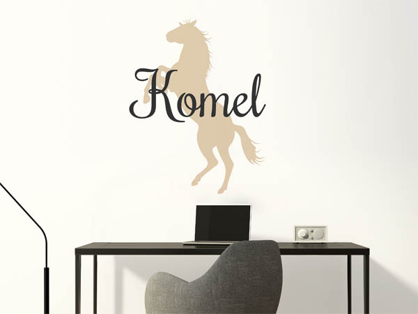 Wandtattoo Komel mit Pferd