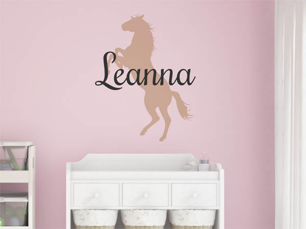 Wandtattoo Leanna mit Pferd
