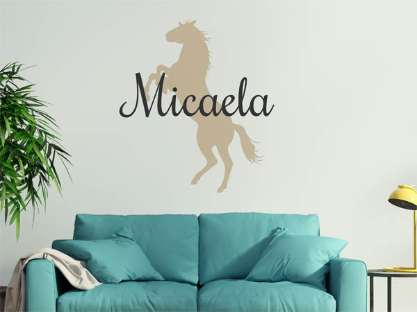 Wandtattoo Micaela mit Pferd