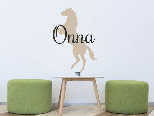 Wandtattoo Onna mit Pferd