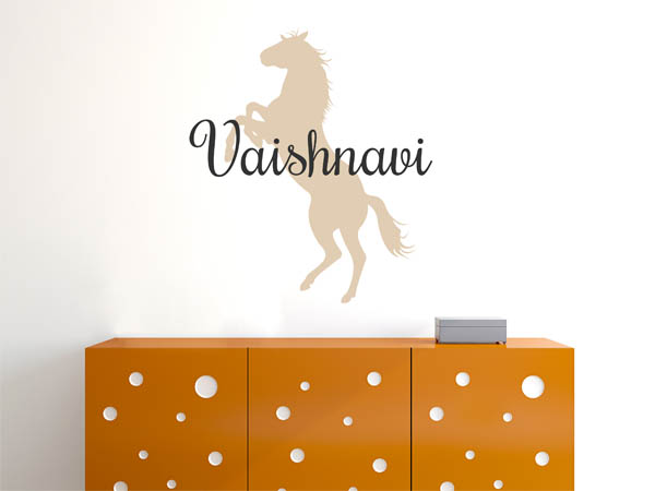 Wandtattoo Vaishnavi mit Pferd