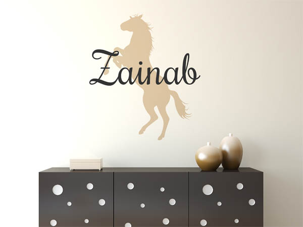 Wandtattoo Zainab mit Pferd