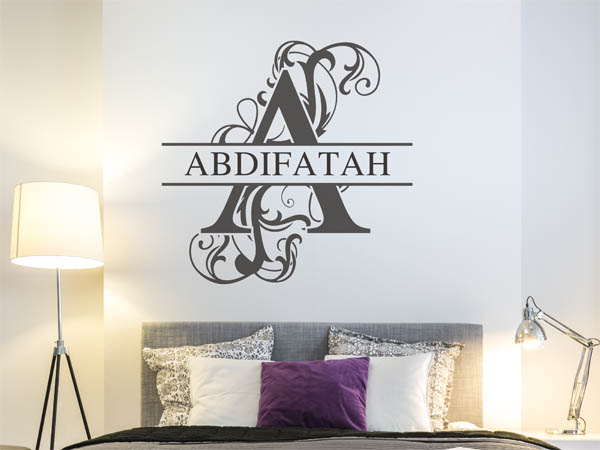 Wandtattoo verschnörkelter Buchstabe A mit Abdifatah