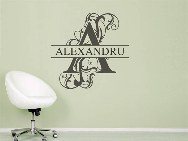 Wandtattoo verschnörkelter Buchstabe A mit Alexandru