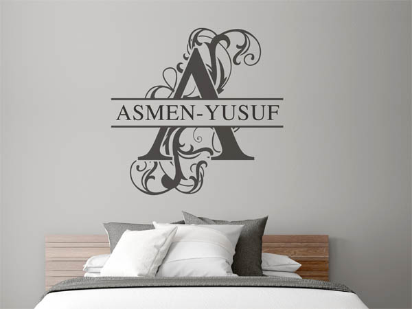 Wandtattoo verschnörkelter Buchstabe A mit Asmen-Yusuf
