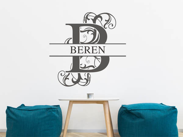 Wandtattoo verschnörkelter Buchstabe B mit Beren