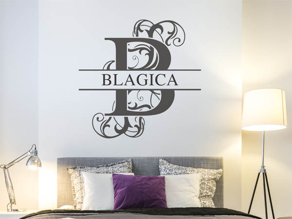 Wandtattoo verschnörkelter Buchstabe B mit Blagica