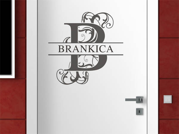 Wandtattoo verschnörkelter Buchstabe B mit Brankica