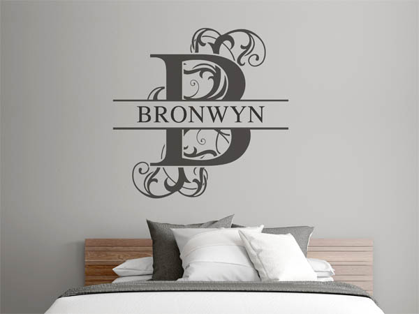 Wandtattoo verschnörkelter Buchstabe B mit Bronwyn