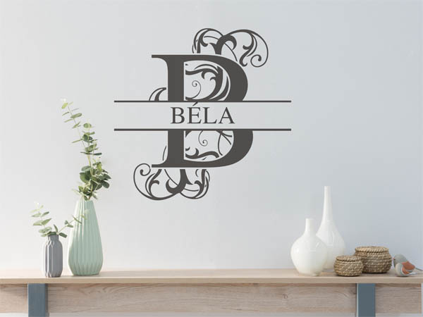Wandtattoo verschnörkelter Buchstabe B mit Béla