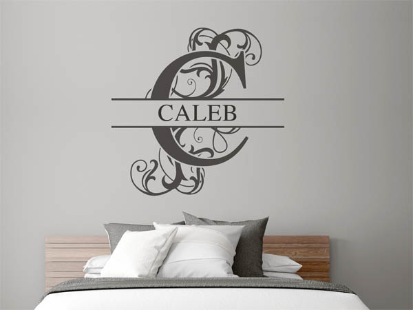 Wandtattoo verschnörkelter Buchstabe C mit Caleb