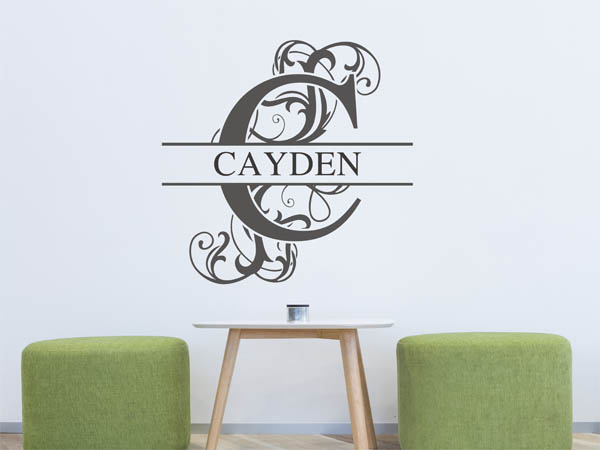 Wandtattoo verschnörkelter Buchstabe C mit Cayden