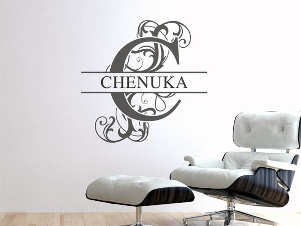 Wandtattoo verschnörkelter Buchstabe C mit Chenuka