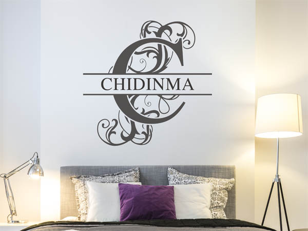 Wandtattoo verschnörkelter Buchstabe C mit Chidinma