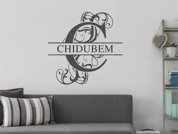 Wandtattoo verschnörkelter Buchstabe C mit Chidubem