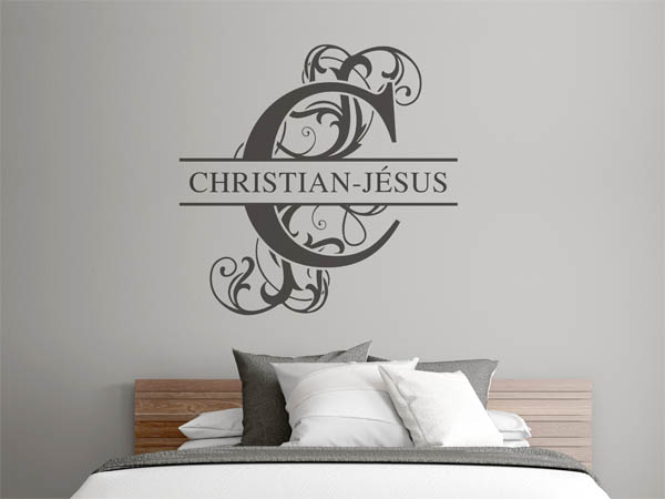 Wandtattoo verschnörkelter Buchstabe C mit Christian-Jésus
