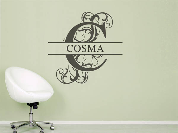 Wandtattoo verschnörkelter Buchstabe C mit Cosma