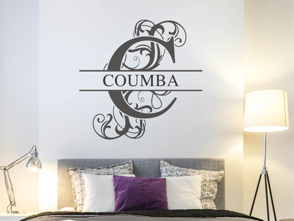 Wandtattoo verschnörkelter Buchstabe C mit Coumba