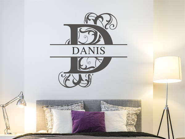 Wandtattoo verschnörkelter Buchstabe D mit Danis