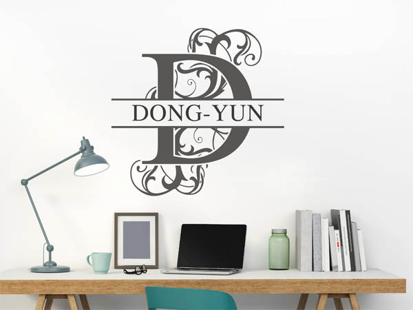 Wandtattoo verschnörkelter Buchstabe D mit Dong-Yun