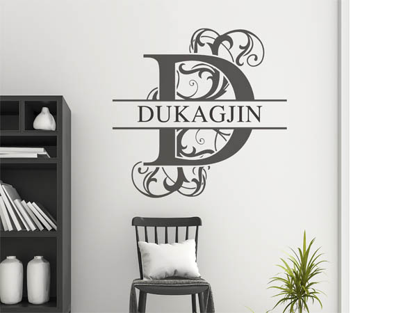 Wandtattoo verschnörkelter Buchstabe D mit Dukagjin