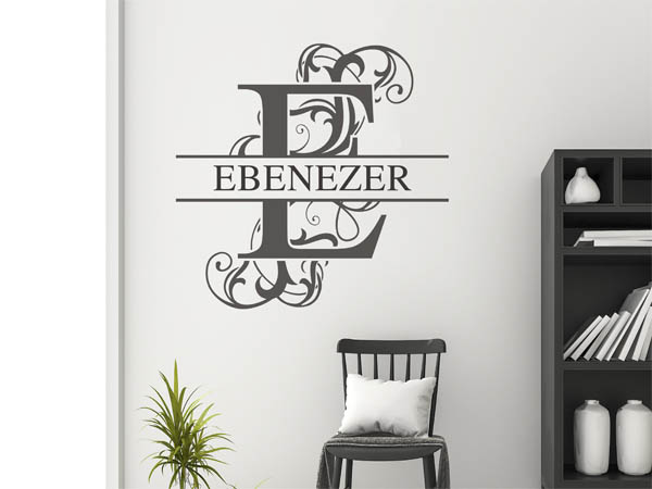 Wandtattoo verschnörkelter Buchstabe E mit Ebenezer