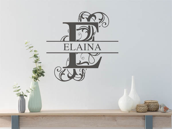 Wandtattoo verschnörkelter Buchstabe E mit Elaina