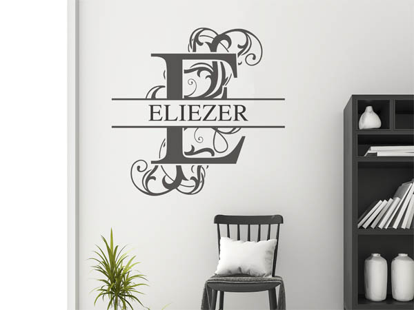 Wandtattoo verschnörkelter Buchstabe E mit Eliezer