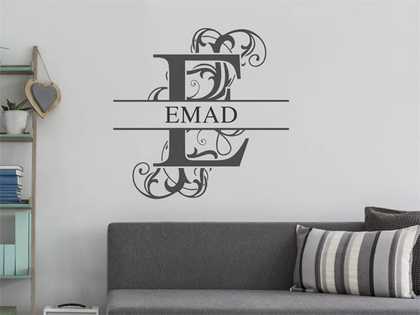 Wandtattoo verschnörkelter Buchstabe E mit Emad