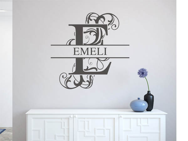 Wandtattoo verschnörkelter Buchstabe E mit Emeli
