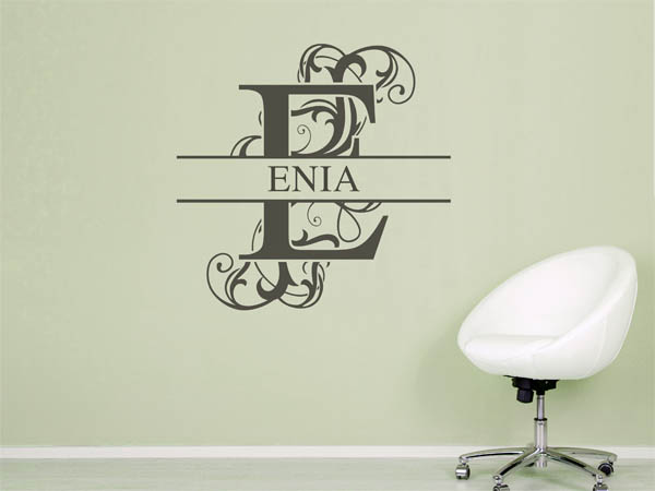 Wandtattoo verschnörkelter Buchstabe E mit Enia
