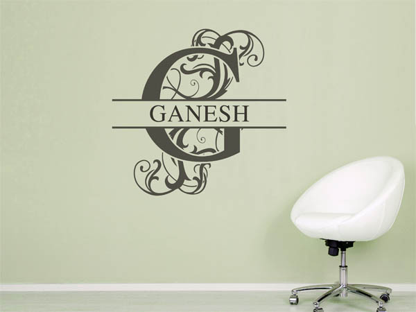 Wandtattoo verschnörkelter Buchstabe G mit Ganesh