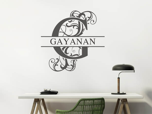 Wandtattoo verschnörkelter Buchstabe G mit Gayanan
