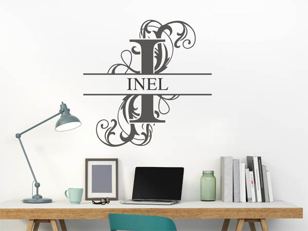 Wandtattoo verschnörkelter Buchstabe I mit Inel