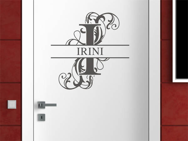 Wandtattoo verschnörkelter Buchstabe I mit Irini