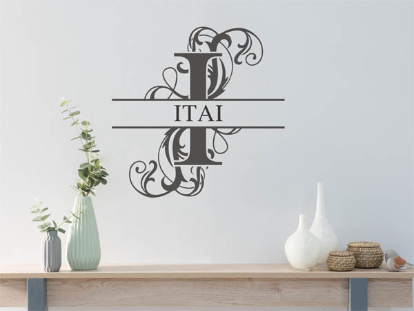 Wandtattoo verschnörkelter Buchstabe I mit Itai