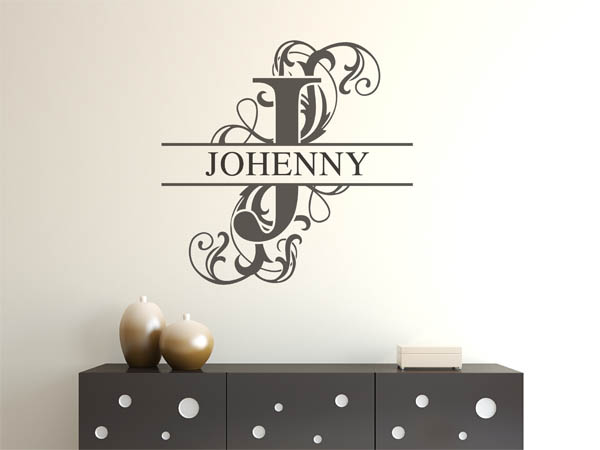 Wandtattoo verschnörkelter Buchstabe J mit Johenny