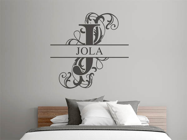 Wandtattoo verschnörkelter Buchstabe J mit Jola