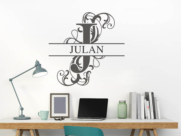 Wandtattoo verschnörkelter Buchstabe J mit Julan