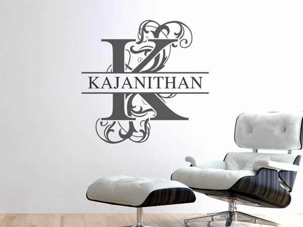 Wandtattoo verschnörkelter Buchstabe K mit Kajanithan