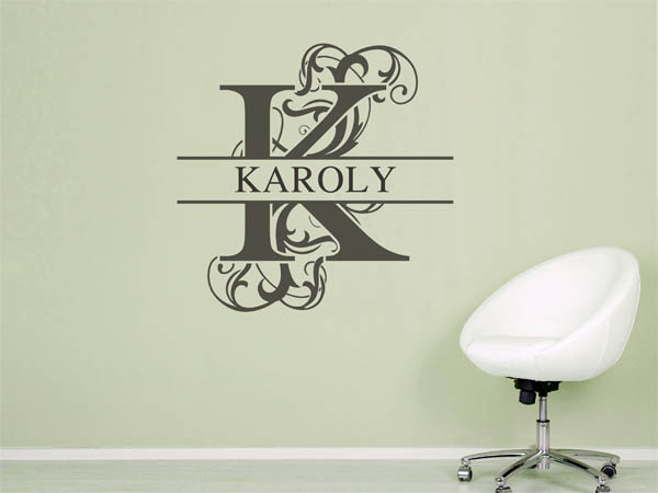 Wandtattoo verschnörkelter Buchstabe K mit Karoly