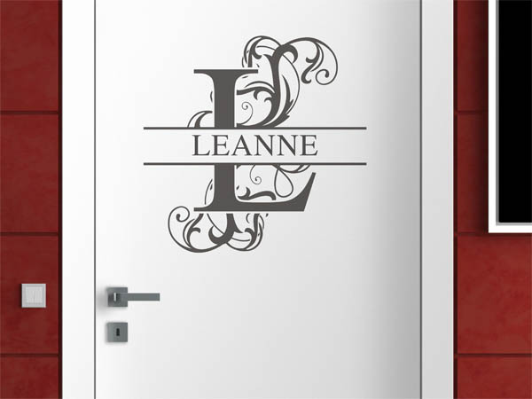 Wandtattoo verschnörkelter Buchstabe L mit Leanne