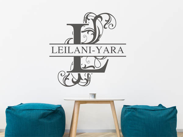 Wandtattoo verschnörkelter Buchstabe L mit Leilani-Yara