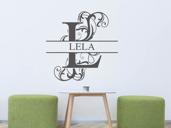 Wandtattoo verschnörkelter Buchstabe L mit Lela