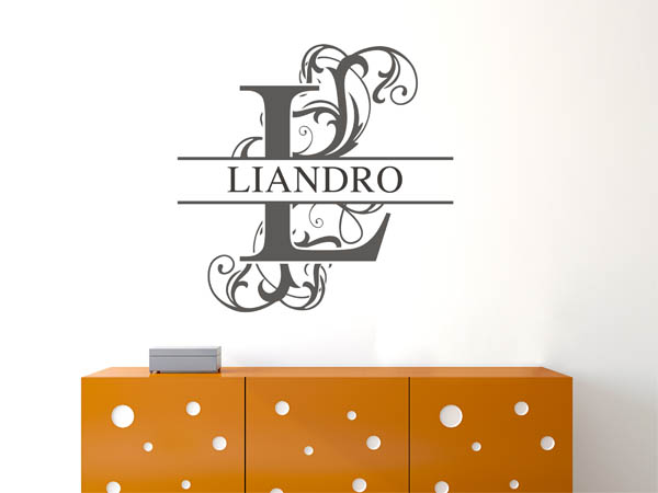 Wandtattoo verschnörkelter Buchstabe L mit Liandro